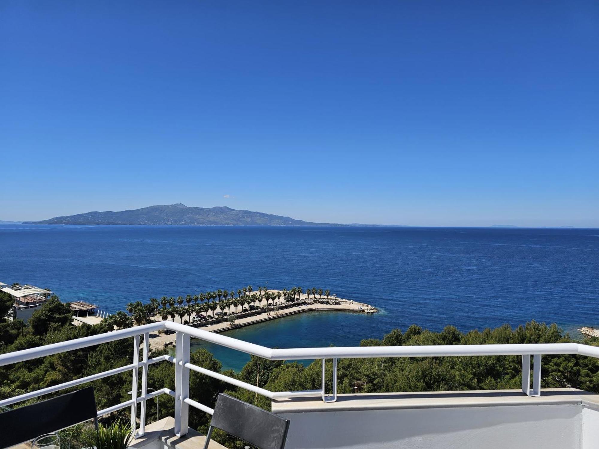 Blue Apartment Sarandë Exteriör bild
